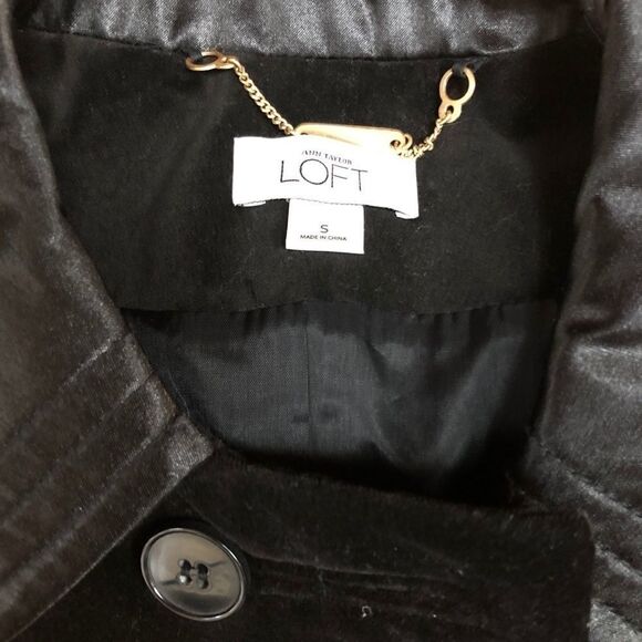 𝅺ANN Taylor Loft Women’s Small Black Velvet Coat - Picture 2 of 6